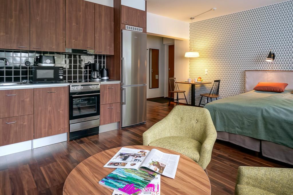 Forenom Serviced Apartments Espoo Tapiola Ruang foto