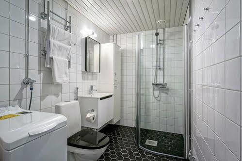Forenom Serviced Apartments Espoo Tapiola Bagian luar foto