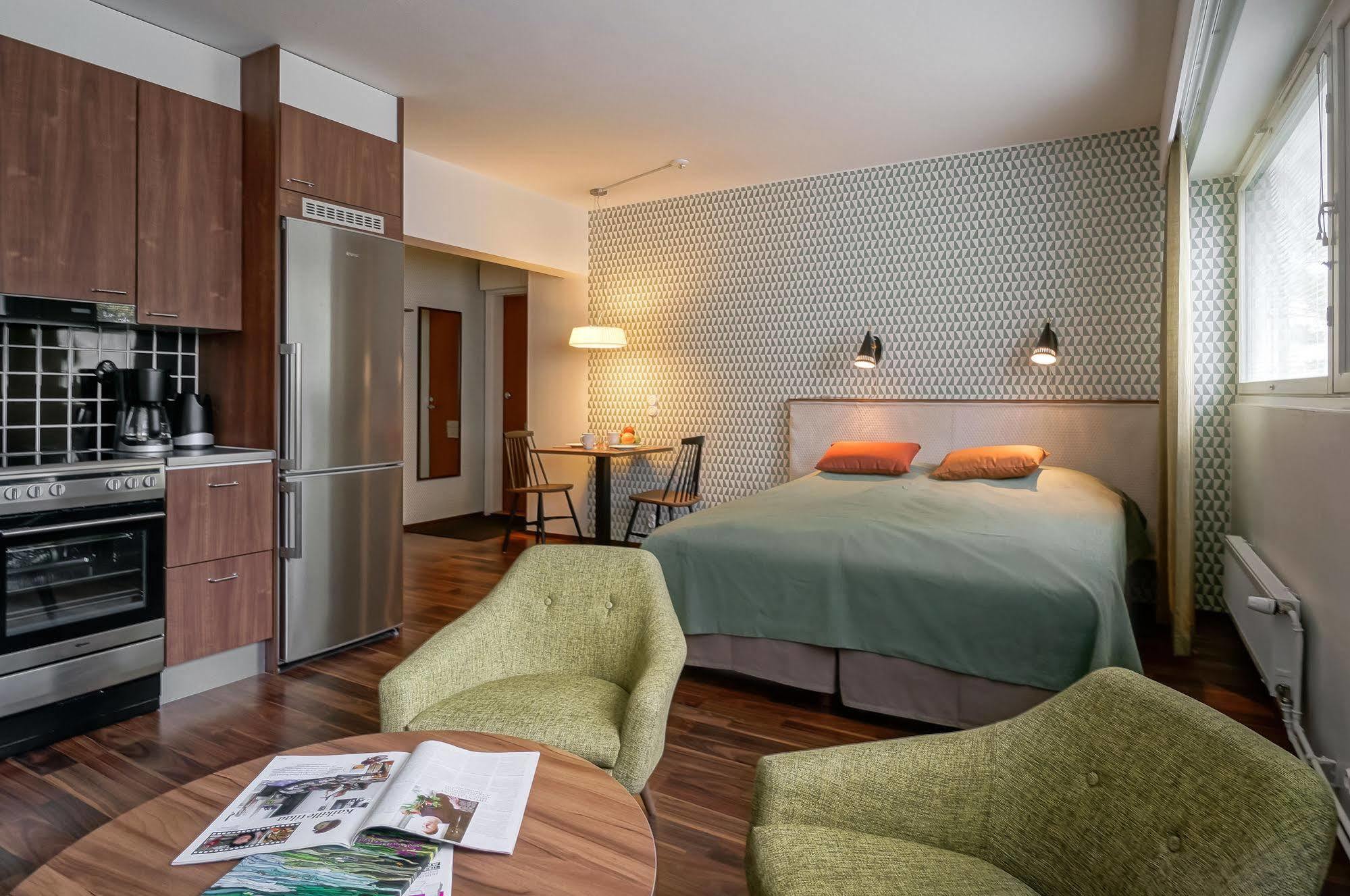 Forenom Serviced Apartments Espoo Tapiola Bagian luar foto