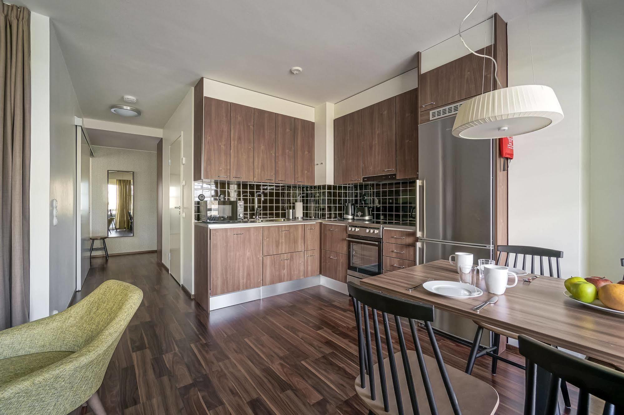 Forenom Serviced Apartments Espoo Tapiola Bagian luar foto